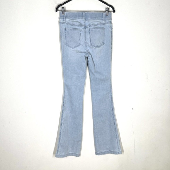 Spanx Sz MP but more like a SP or XS Petite Flare Pull On Jeans Light Wash - Picture 3 of 12
